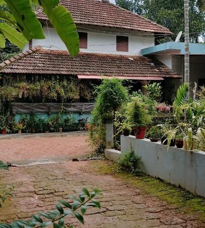 Kenoth Thaliyil Mana, Heritage Homestay Payyannur ภายนอก รูปภาพ